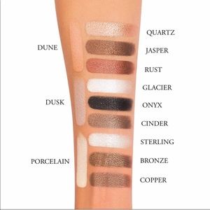 Kat Von D Makeup - Shade + Light Glimmer Palette Kat Von D Makeup - Shade + Light Glimmer Palette